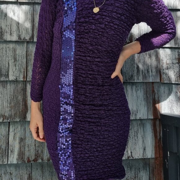 Backless dress - Picture 2 of 6